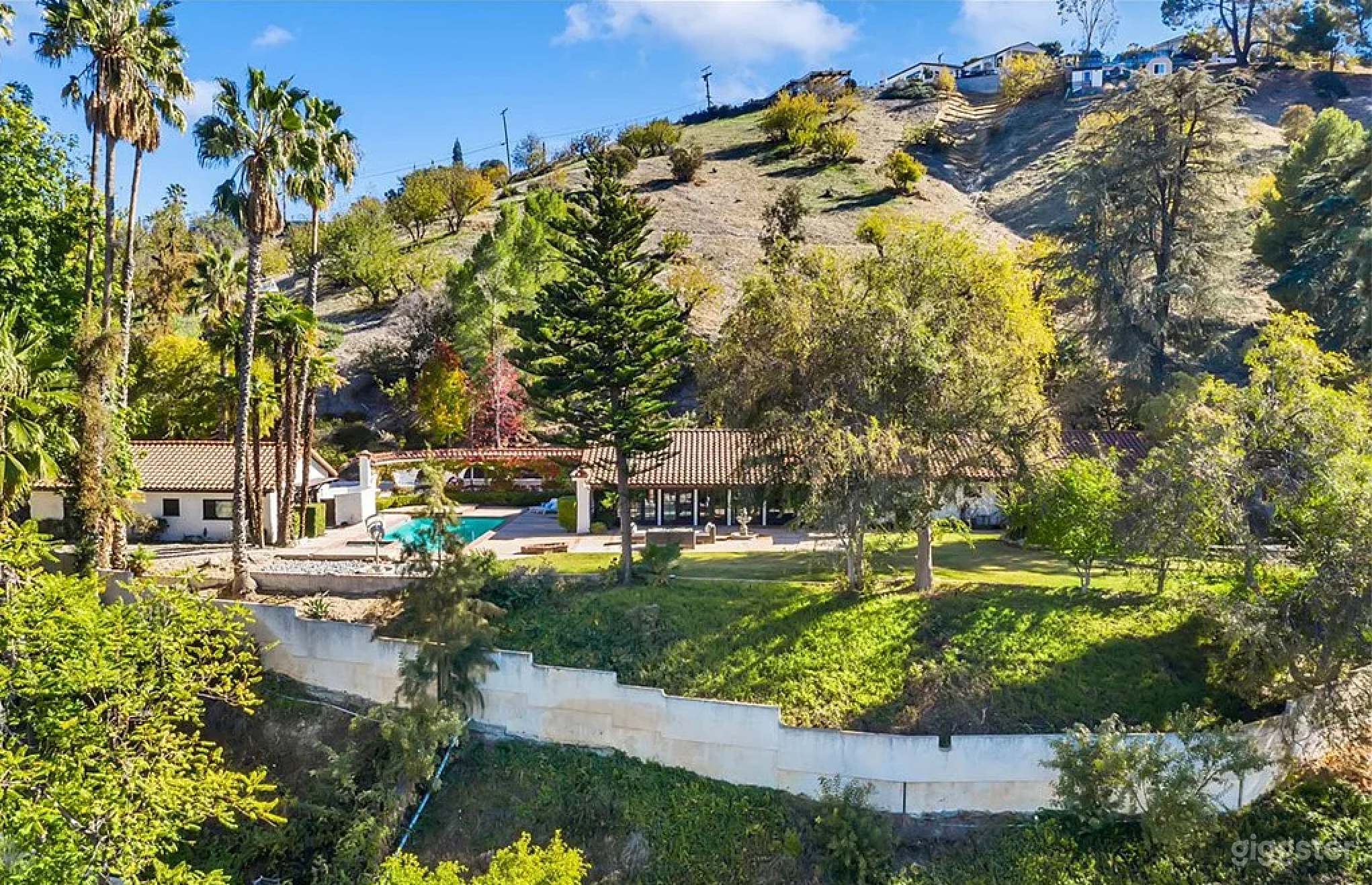 Spanish-Style Villa Pool & Mediterranean Charm Photo 2