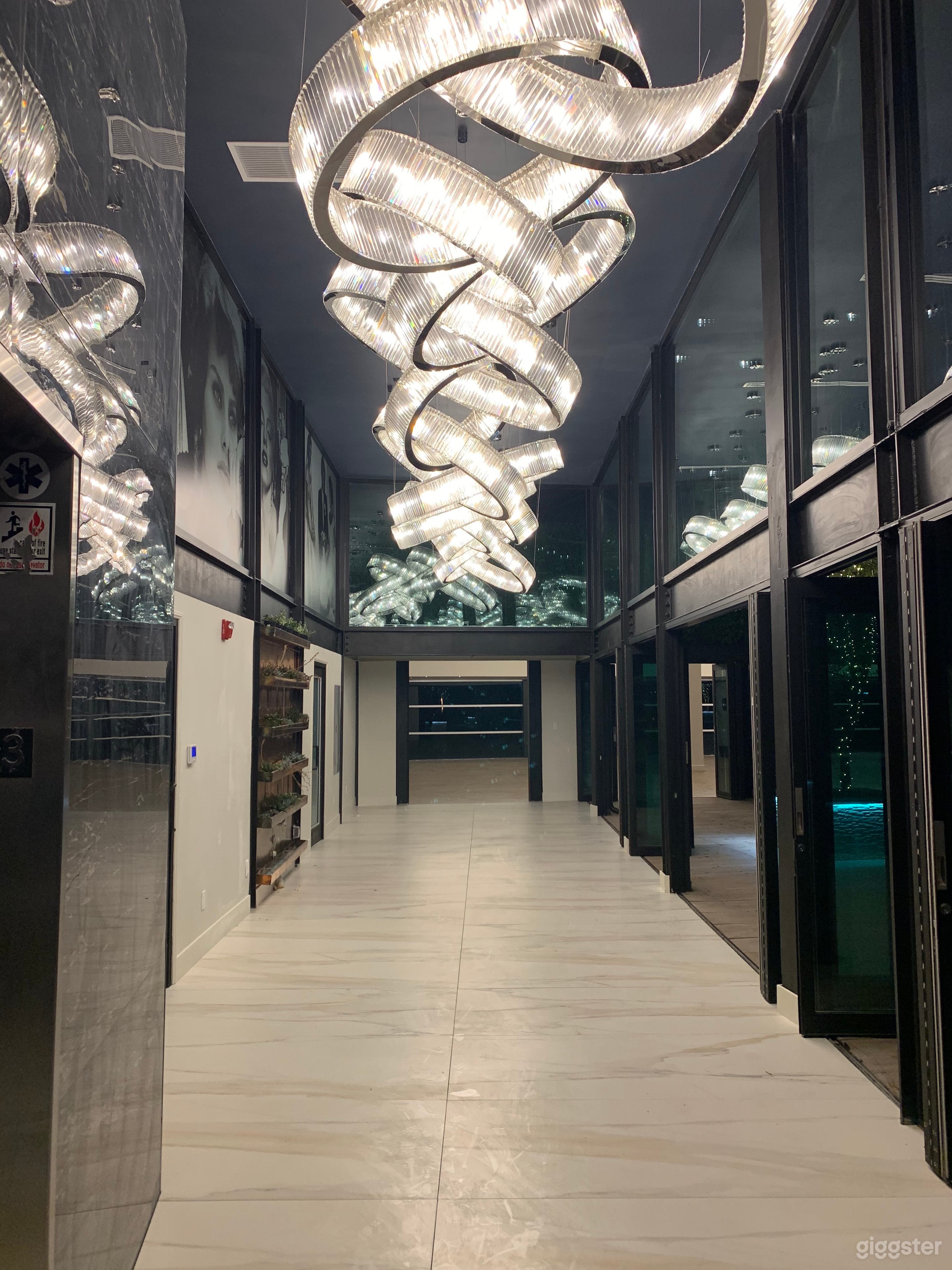 Indoor/Outdoor Culver City Rooftop Event space  Photo 2