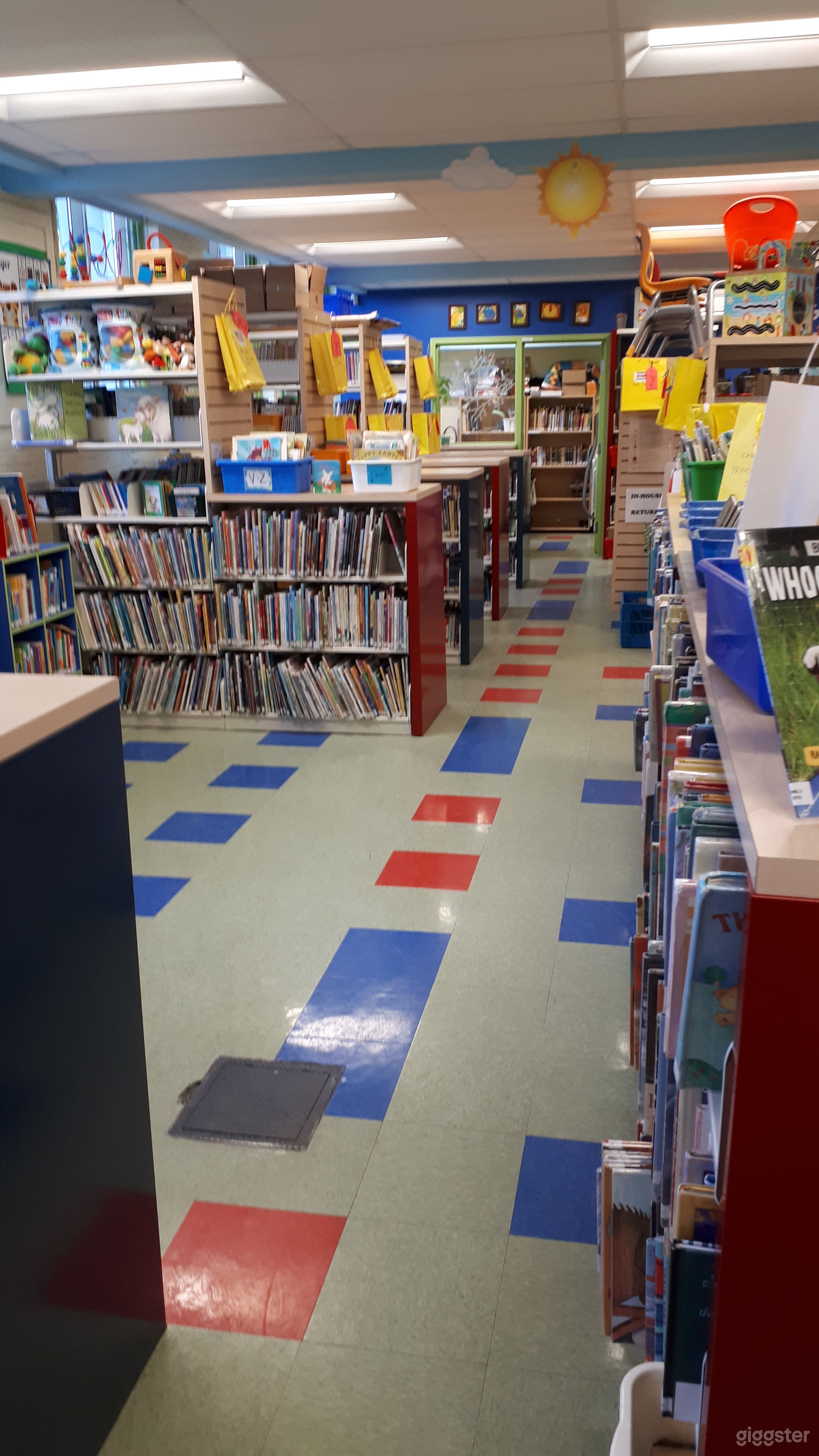 Children's Library in Montreal  Photo 4
