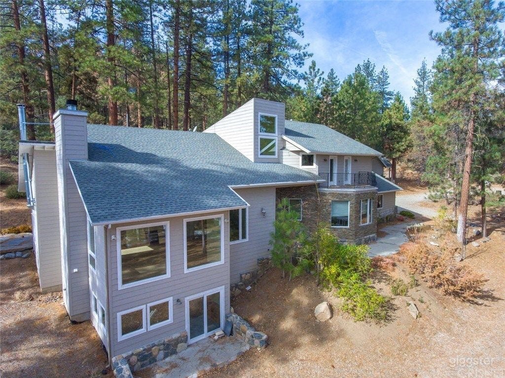 Luxury Cabin Photo 1