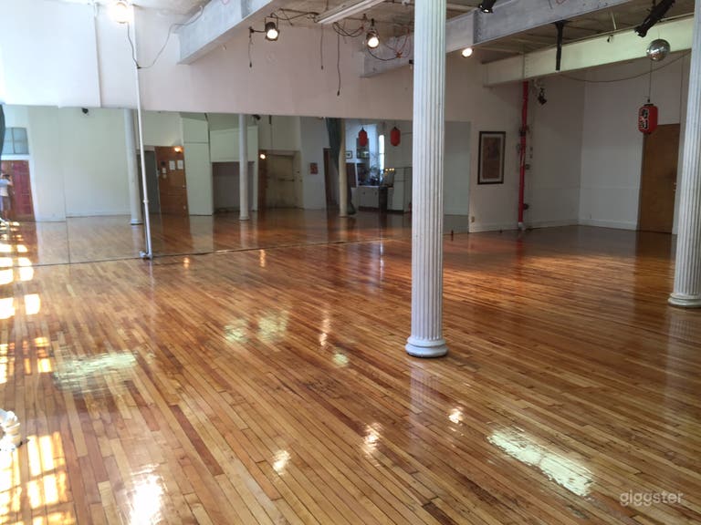  Dance Loft in SoHo with Kitchen  