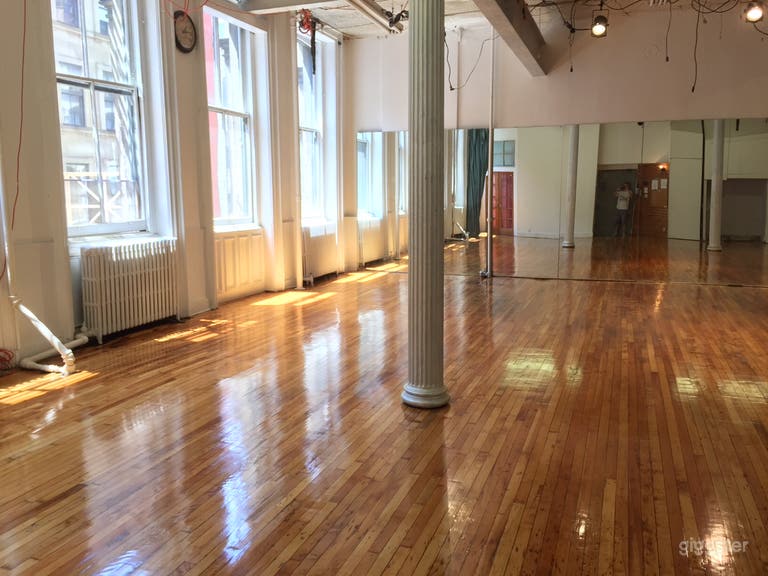  Dance Loft in SoHo with Kitchen  