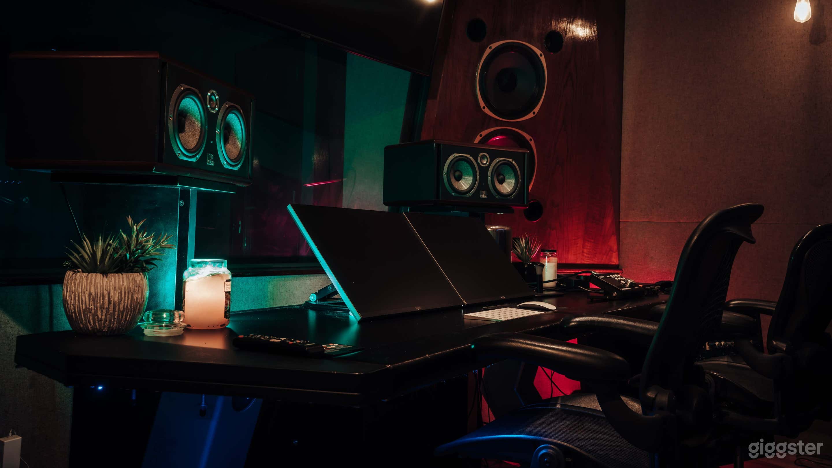 Unleashing Creative Studio in Woodlands Photo 4