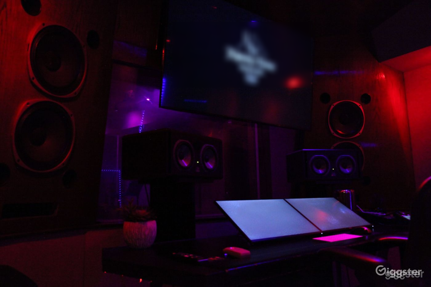 Unleashing Creative Studio in Woodlands Photo 1