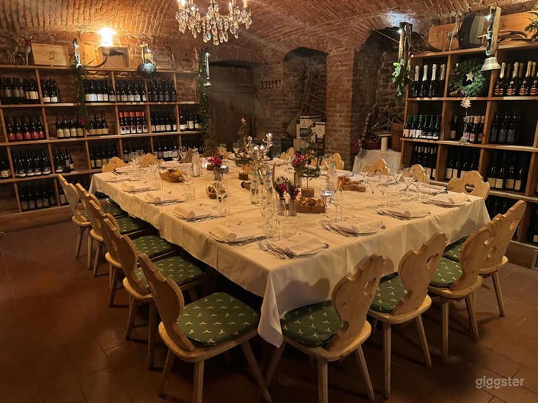  Incantevole Cantina Rustica Sala da Pranzo Privata per 25 