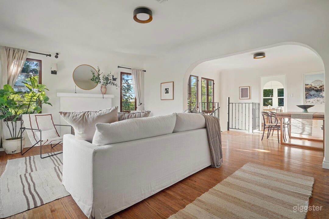 Spanish-style Home &amp; Lush Backyard Photo 3