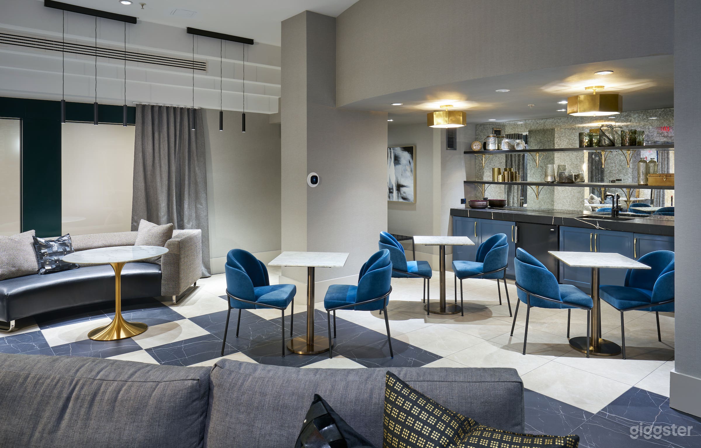 Elegant, Versatile Lounge in Downtown DC Photo 3