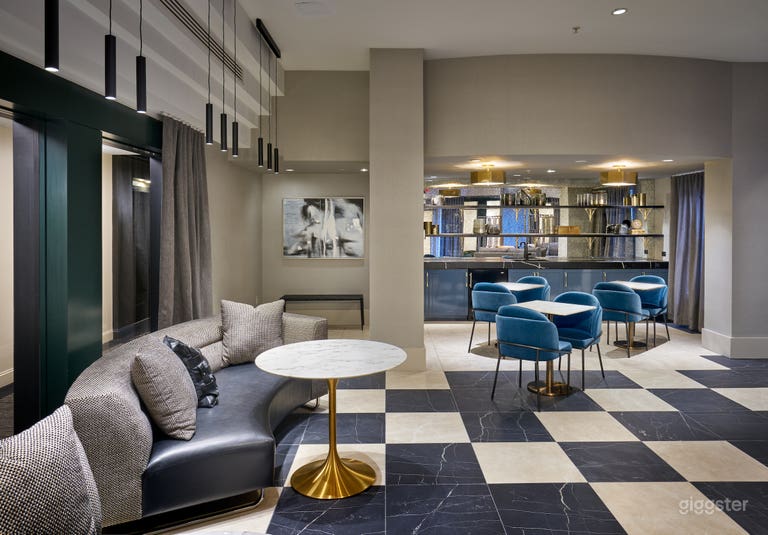  Elegant, Versatile Lounge in Downtown DC 