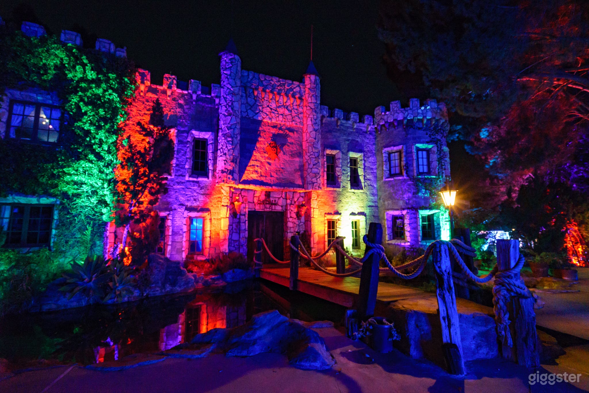 Real Majestic castle on top of the Hollywood Hills Photo 3