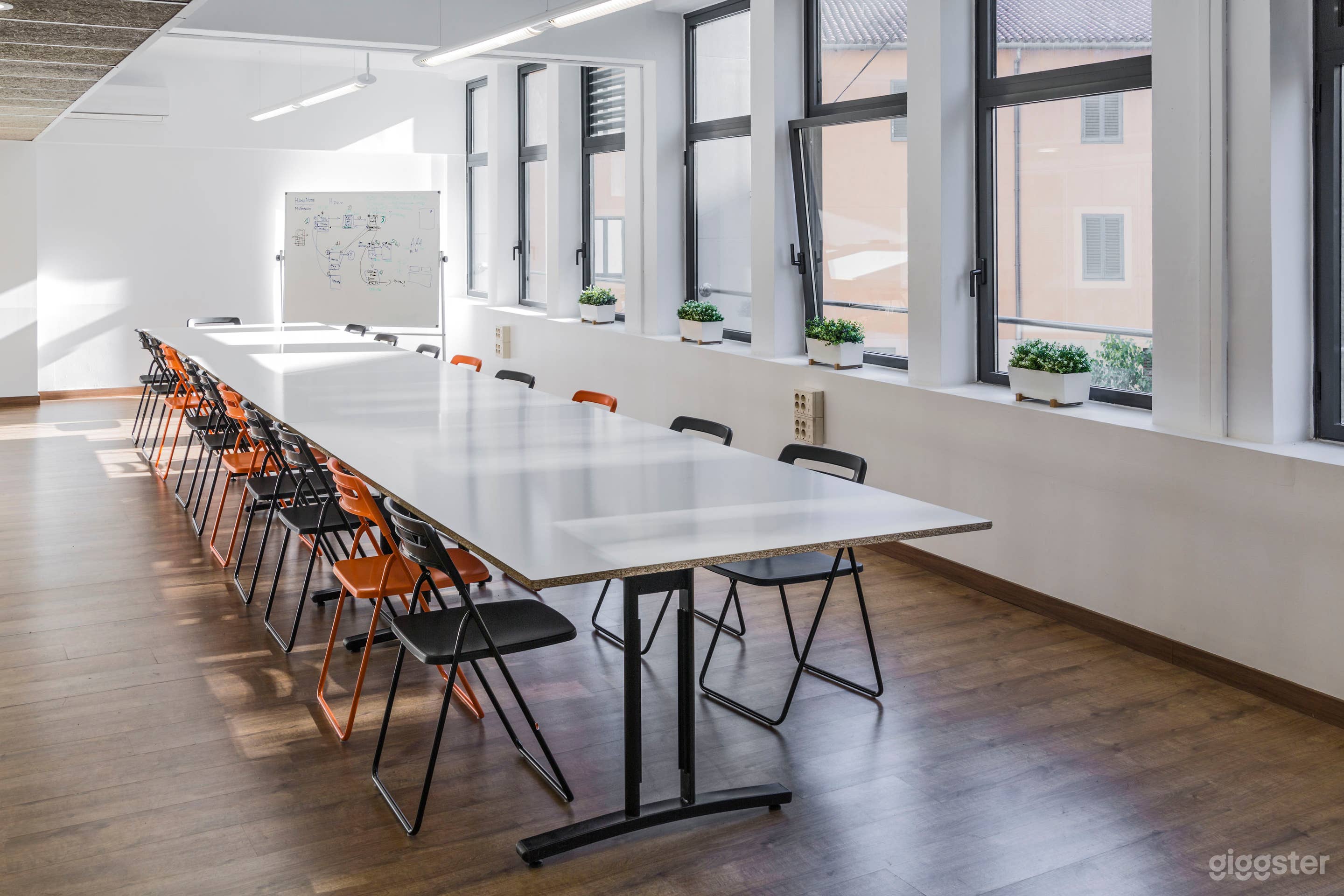 Multi-purpose room Photo 1