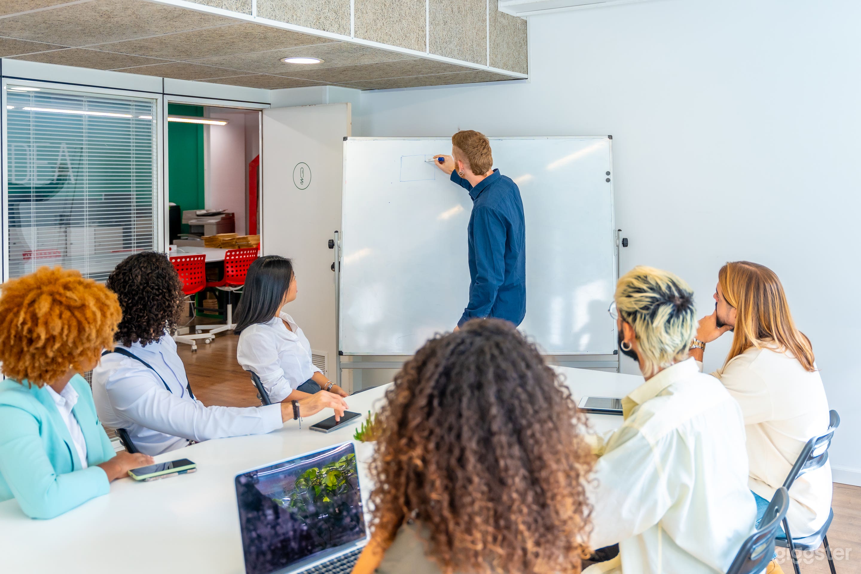 Multi-purpose room Photo 3