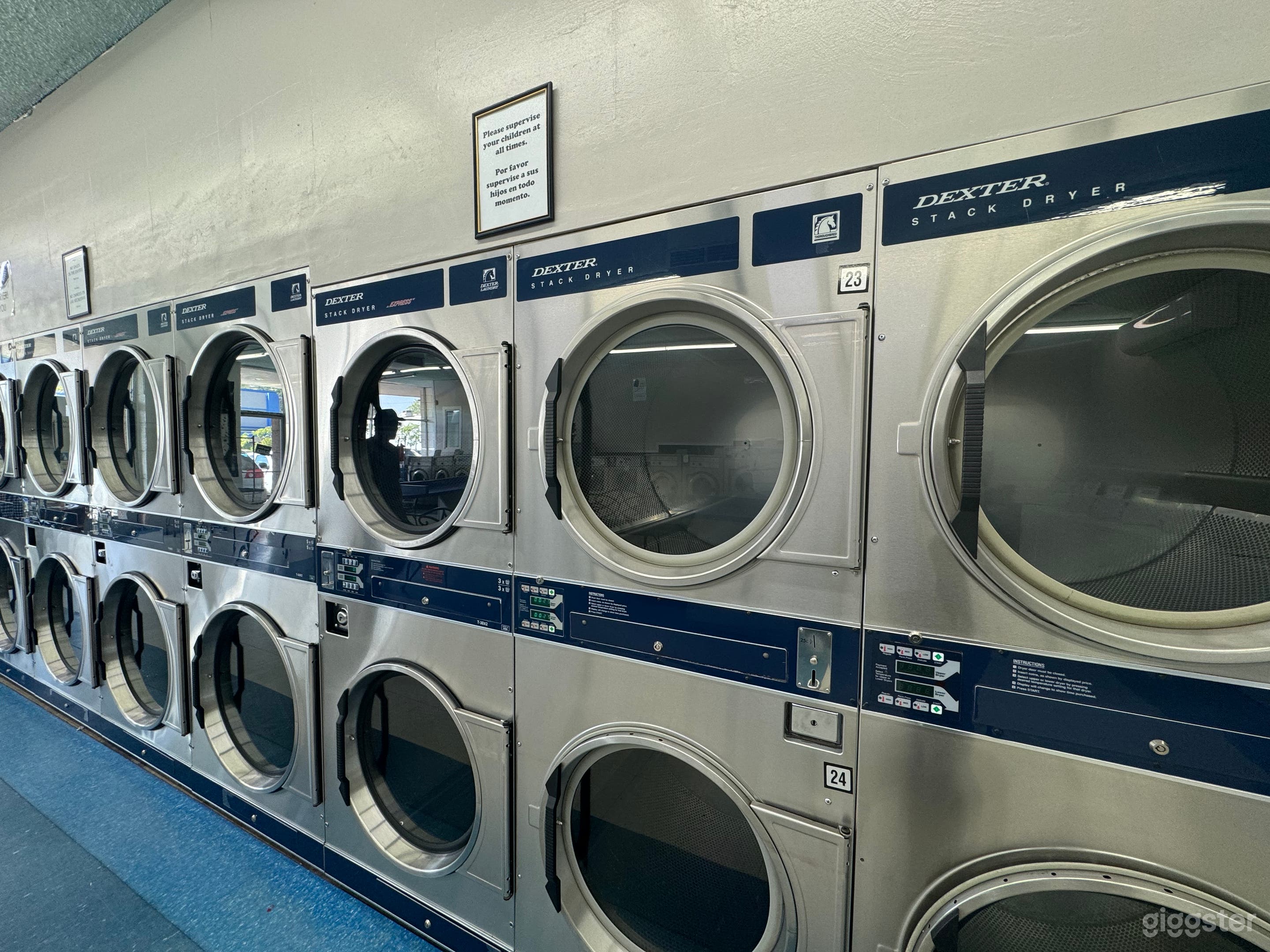 Spacious, One-of-a-Kind Laundromat in Los Angeles Photo 1
