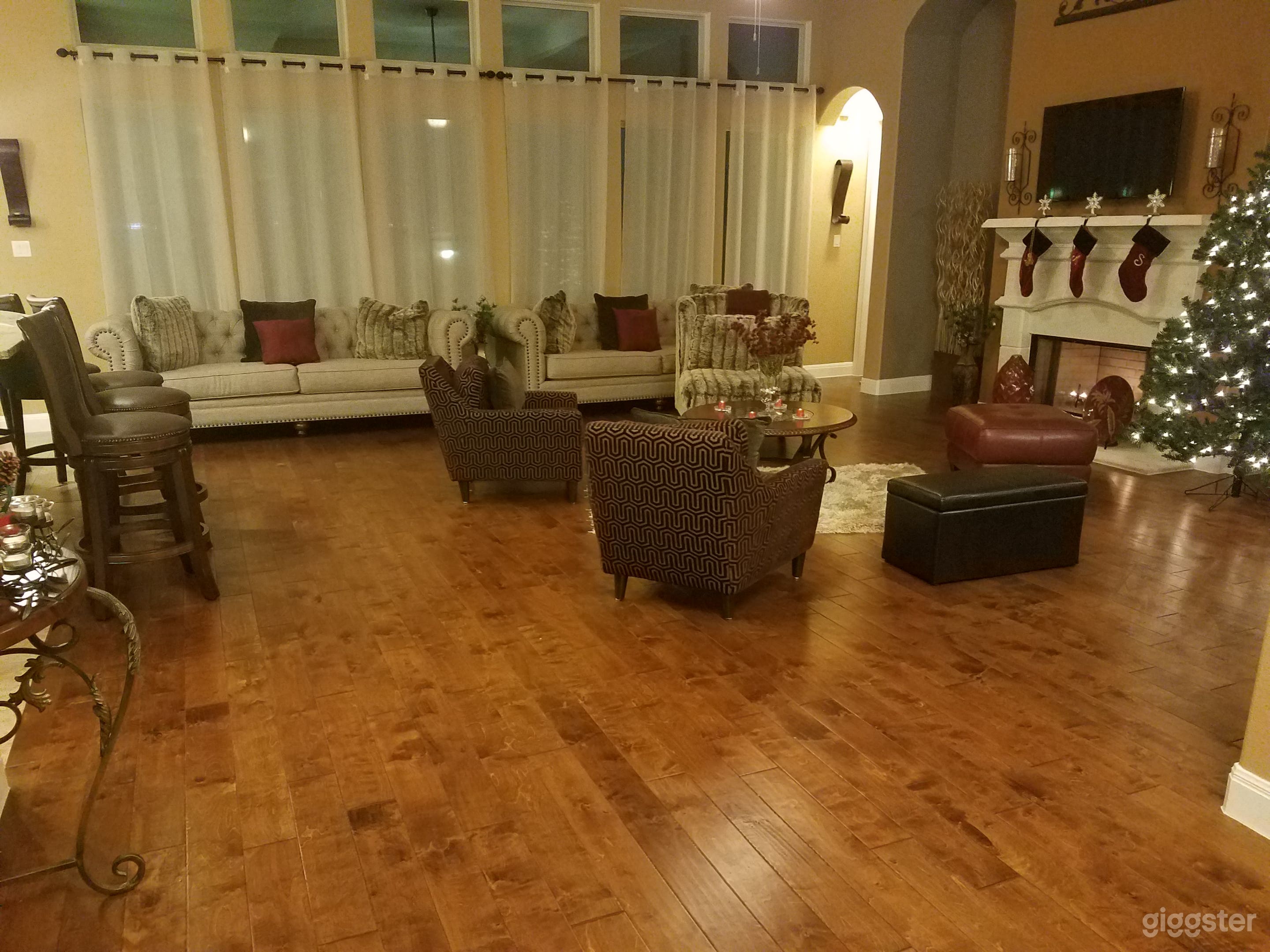 Hidden Little Castle Great For Film Productions  Photo 1