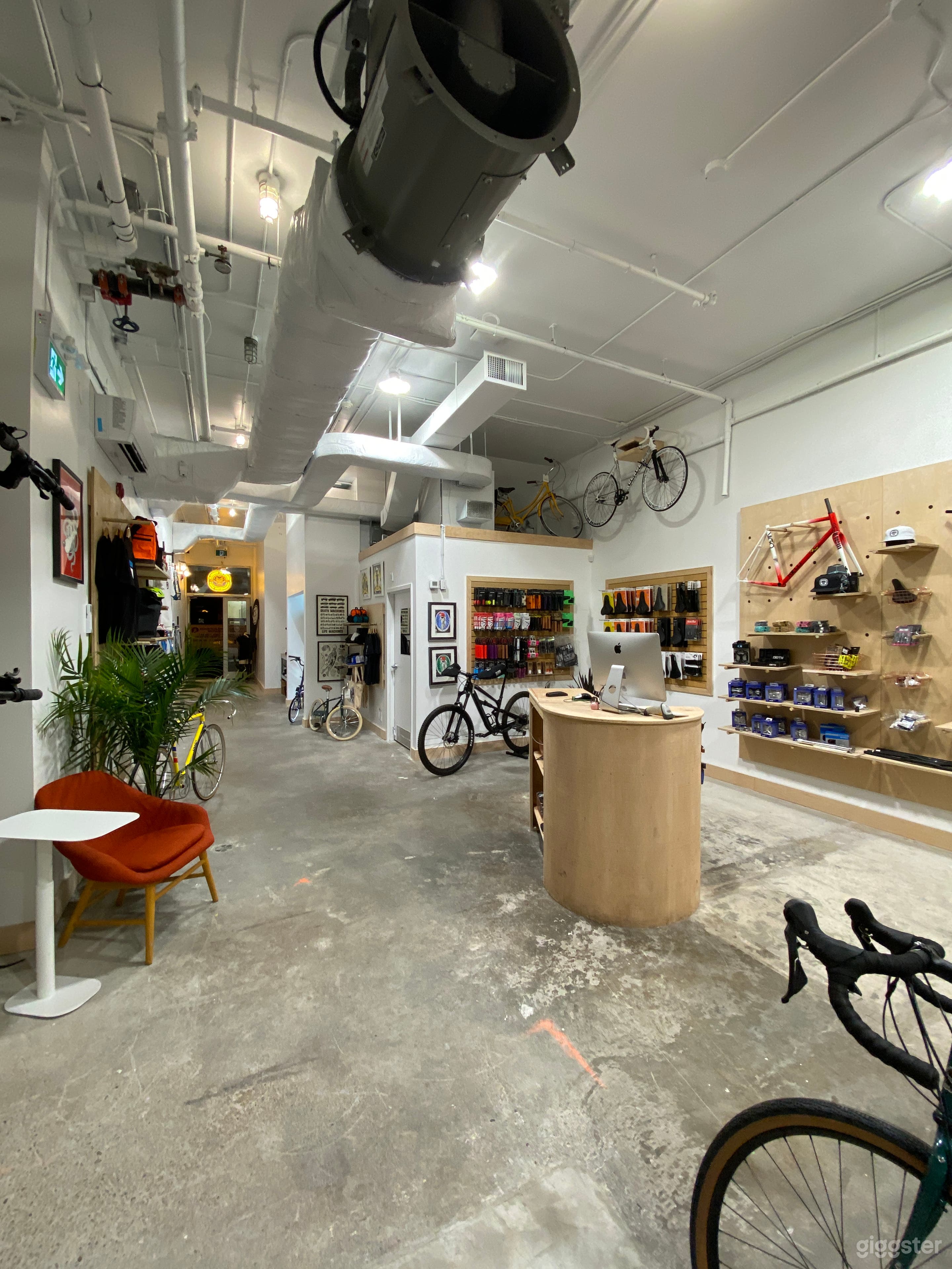 Bright Industrial Bike Store in Toronto Photo 3