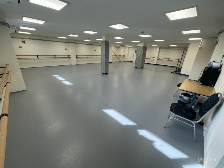  Studio 3 (1270 sq. ft.) 