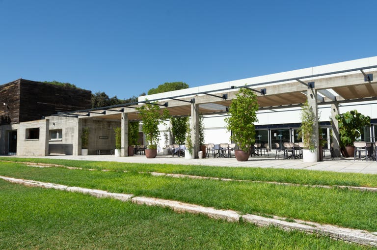  Amplio club campestre con jardines e interior en Sevilla 