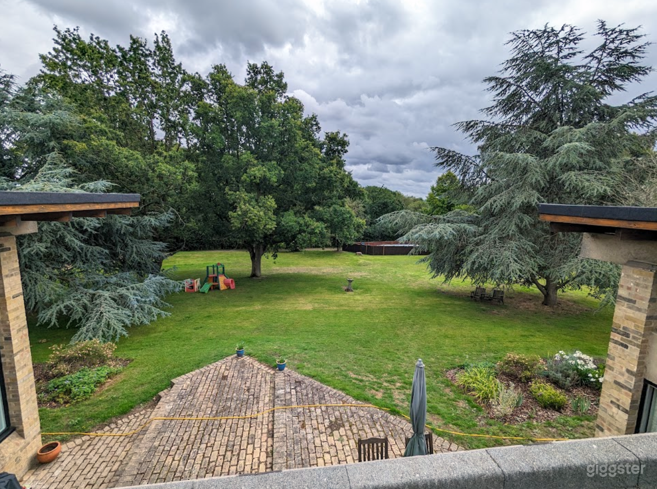 Front views from the Roof and the interconnecting platform