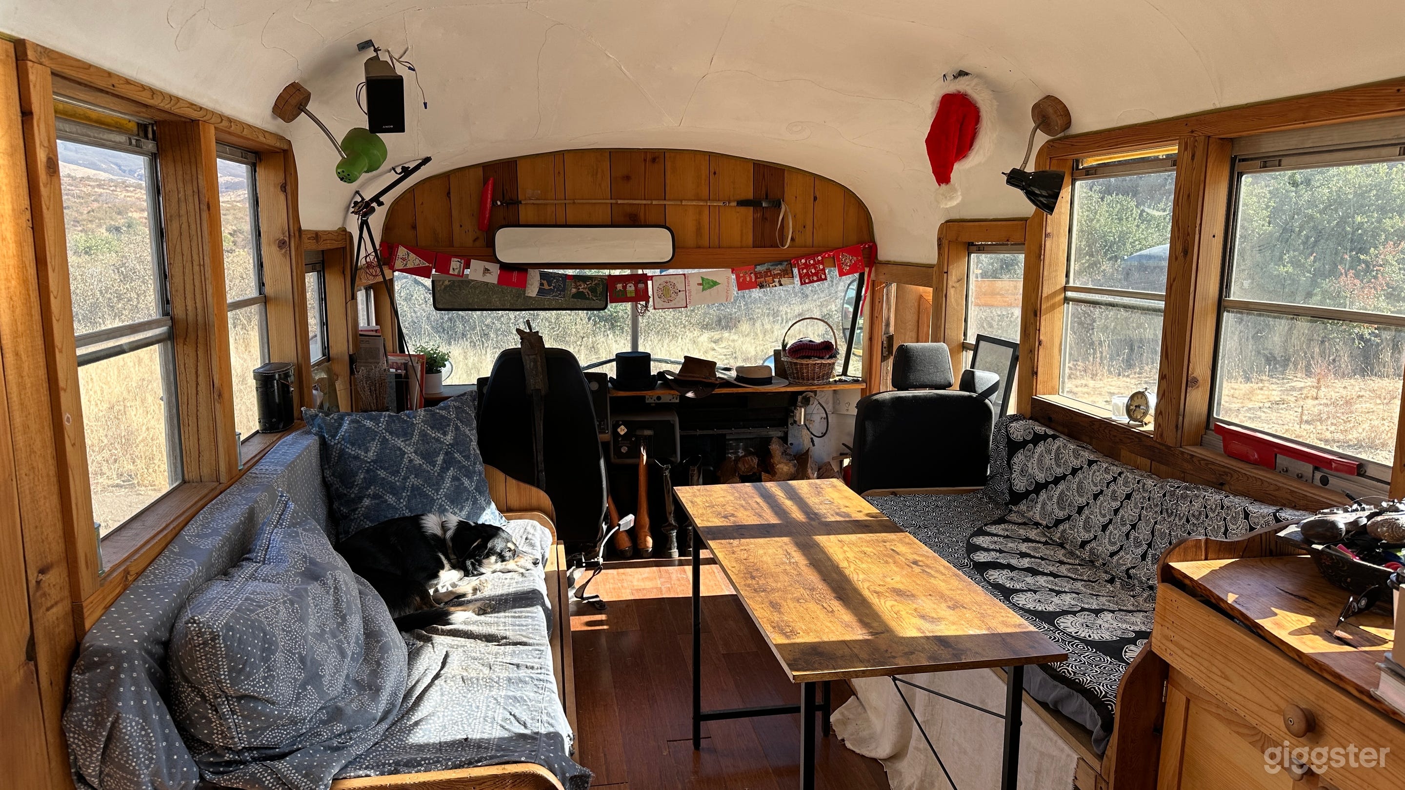 Crew hang out / Hair and makeup area