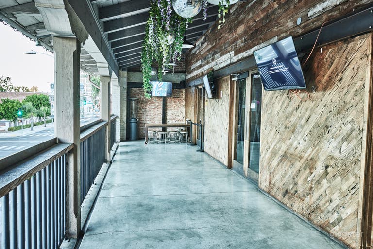  Covered Balcony Space Off Bar Arcade With Views 