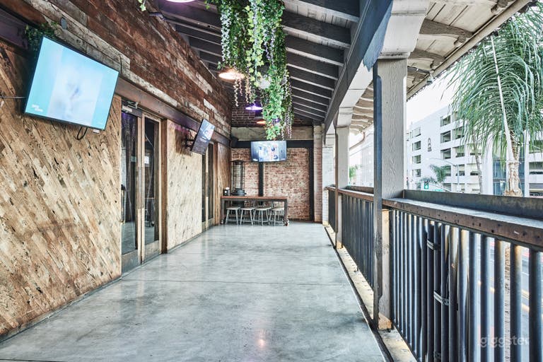  Covered Balcony Space Off Bar Arcade With Views 