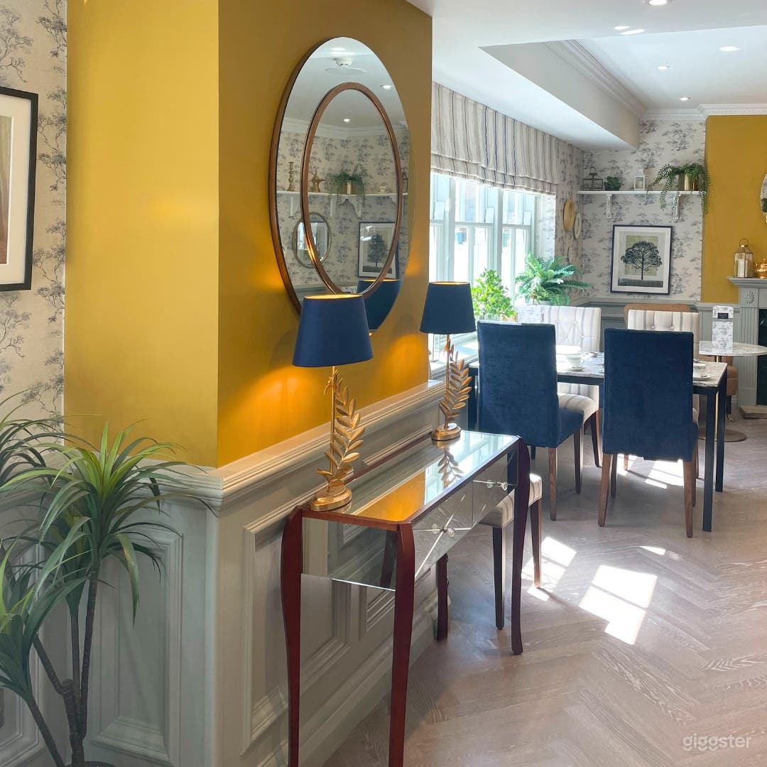 Cozy Team Room for Bridal and Baby Showers Photo 4