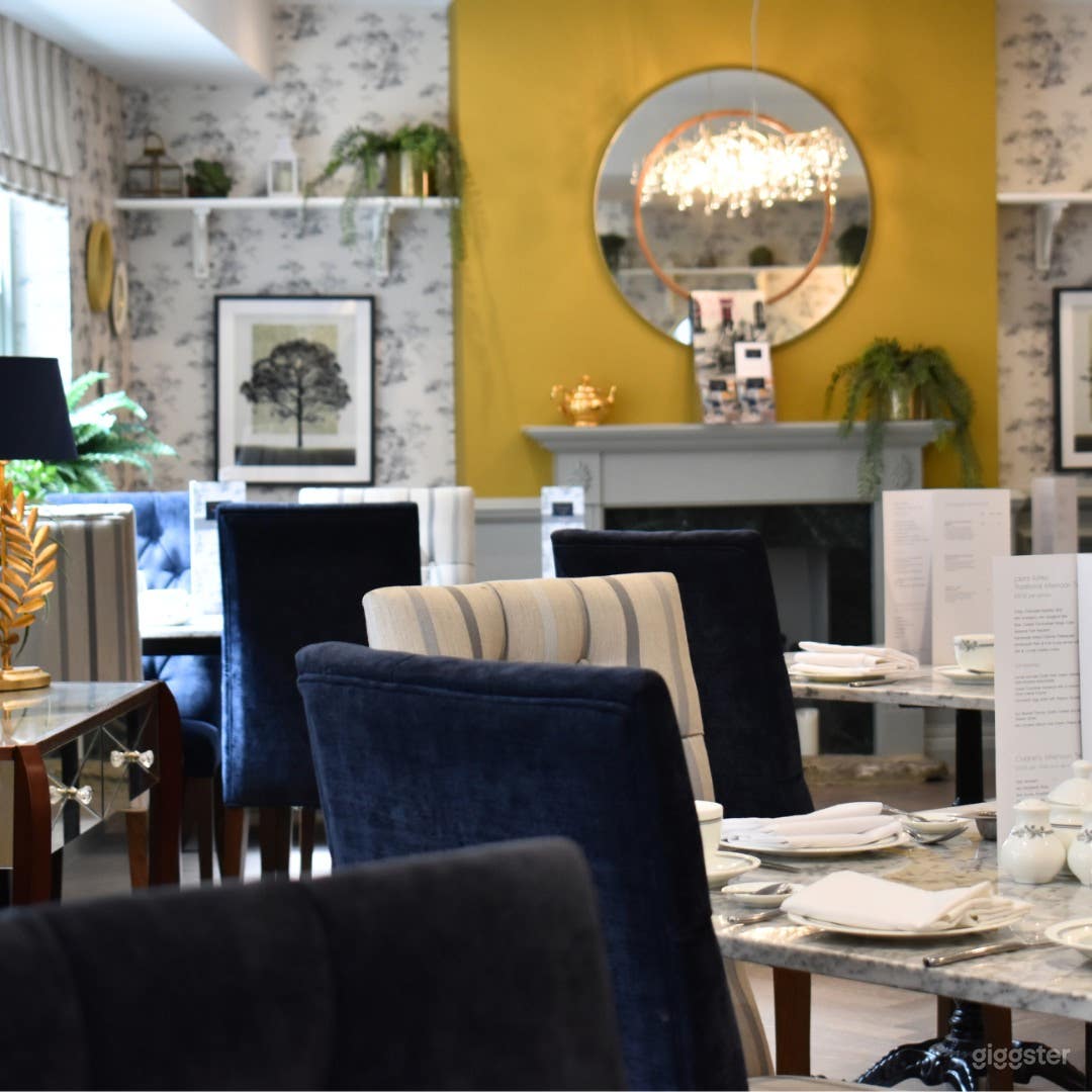 Cozy Team Room for Bridal and Baby Showers Photo 3