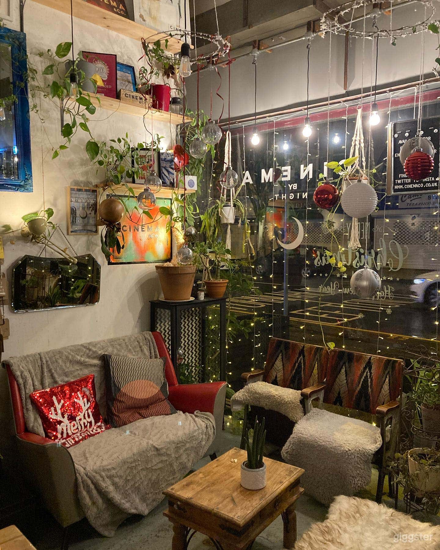 Cafe-bar by night at Xmas