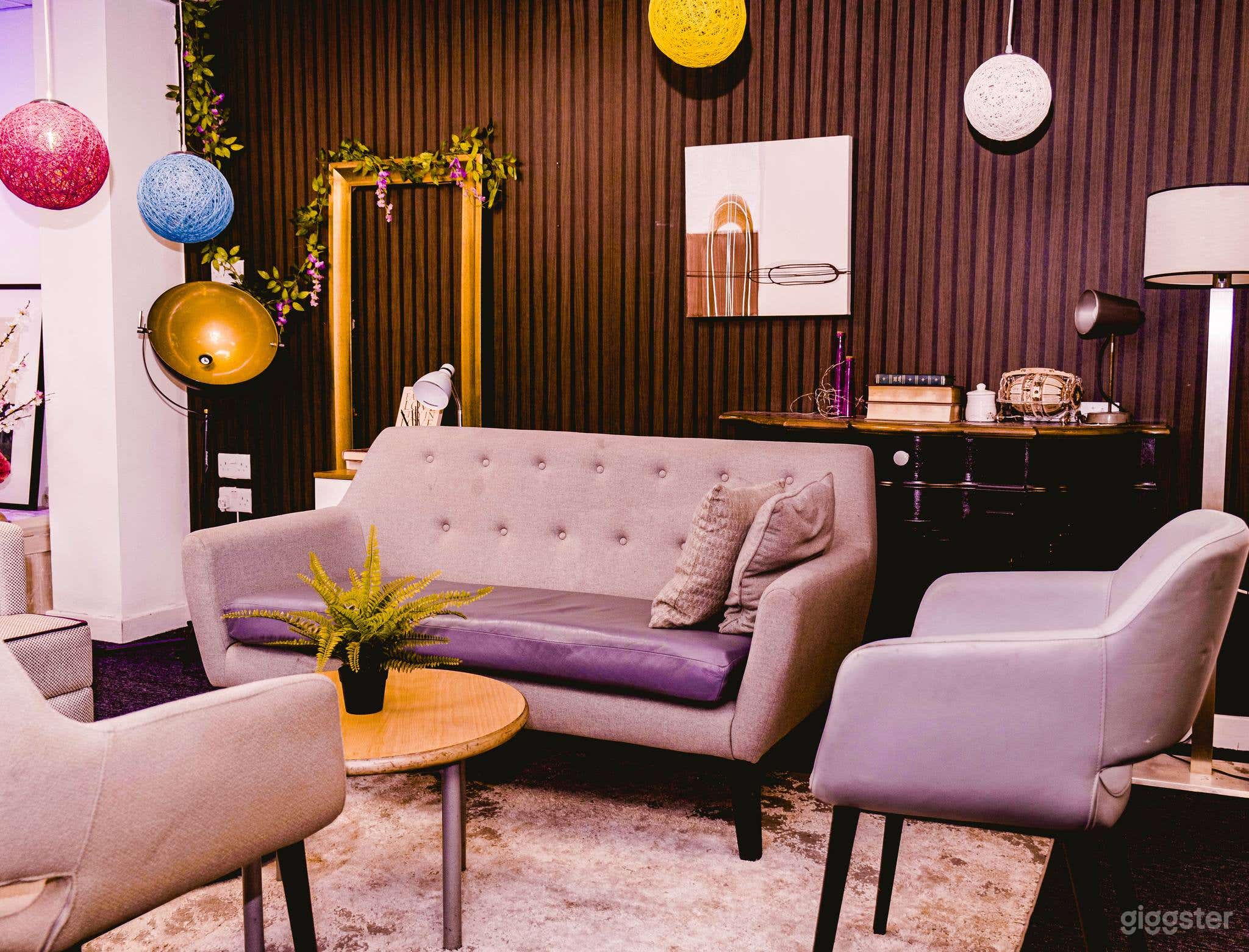 Podcast, Photo & Film Studio in Essex with Access to Kitchen Photo 1