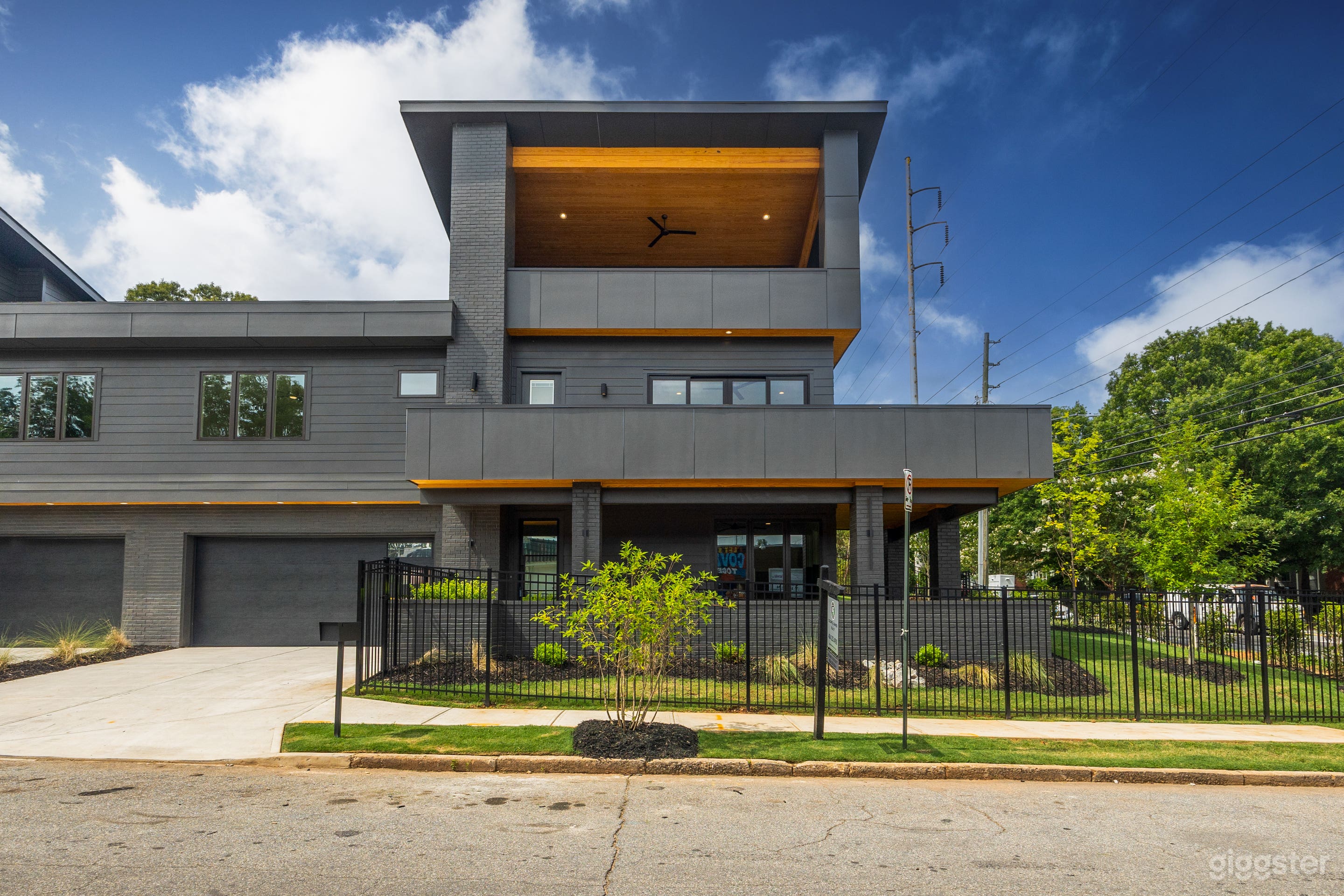 Luxury Home | 4BR/4.5BA,City Views+HotTub+GameRoom Photo 1