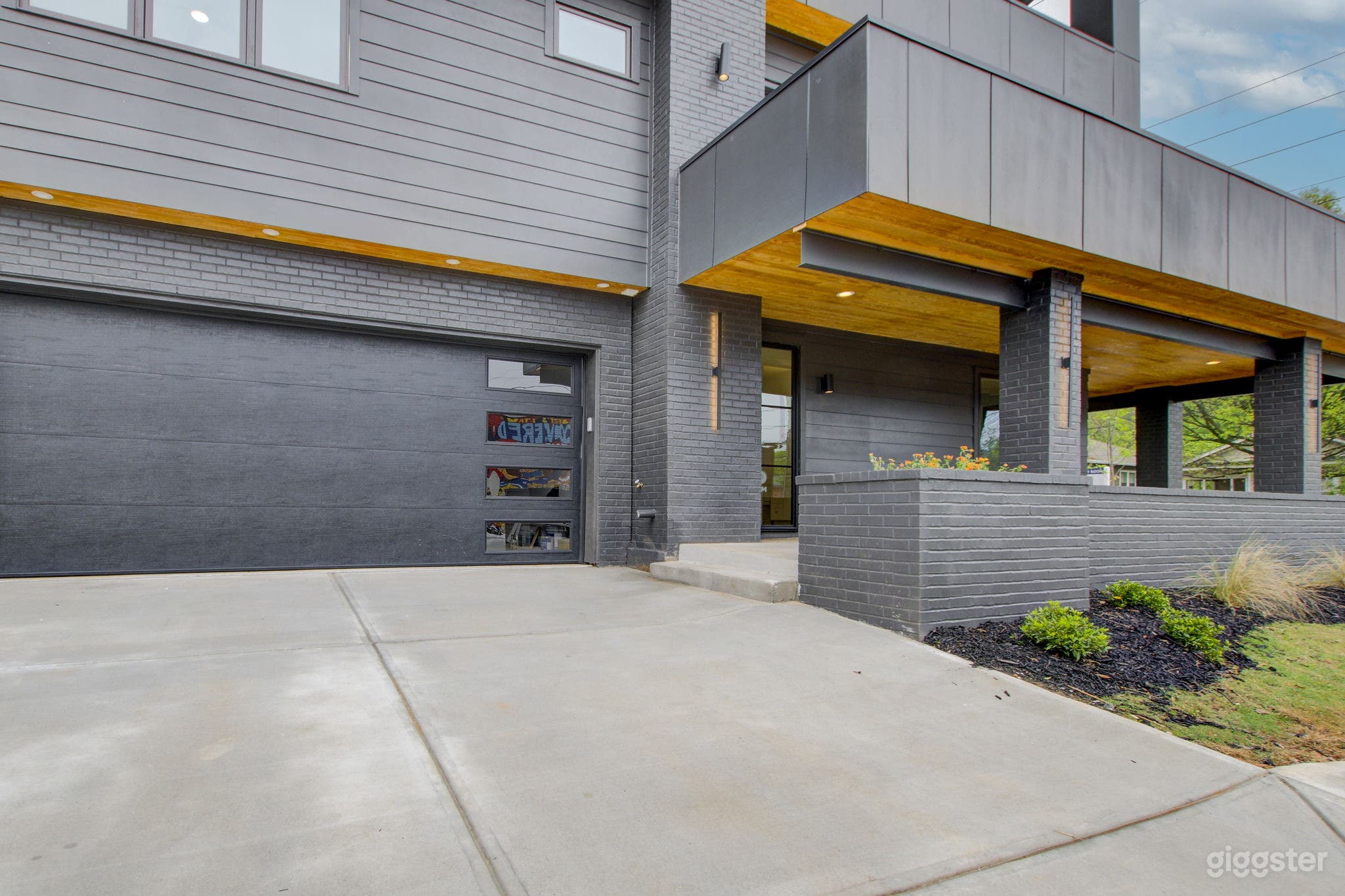 Luxury Home | 4BR/4.5BA,City Views+HotTub+GameRoom Photo 2