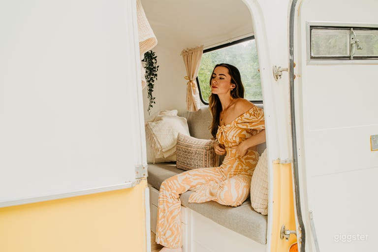  Vintage 1970s Boler Trailer - Miss Daisy Lane 