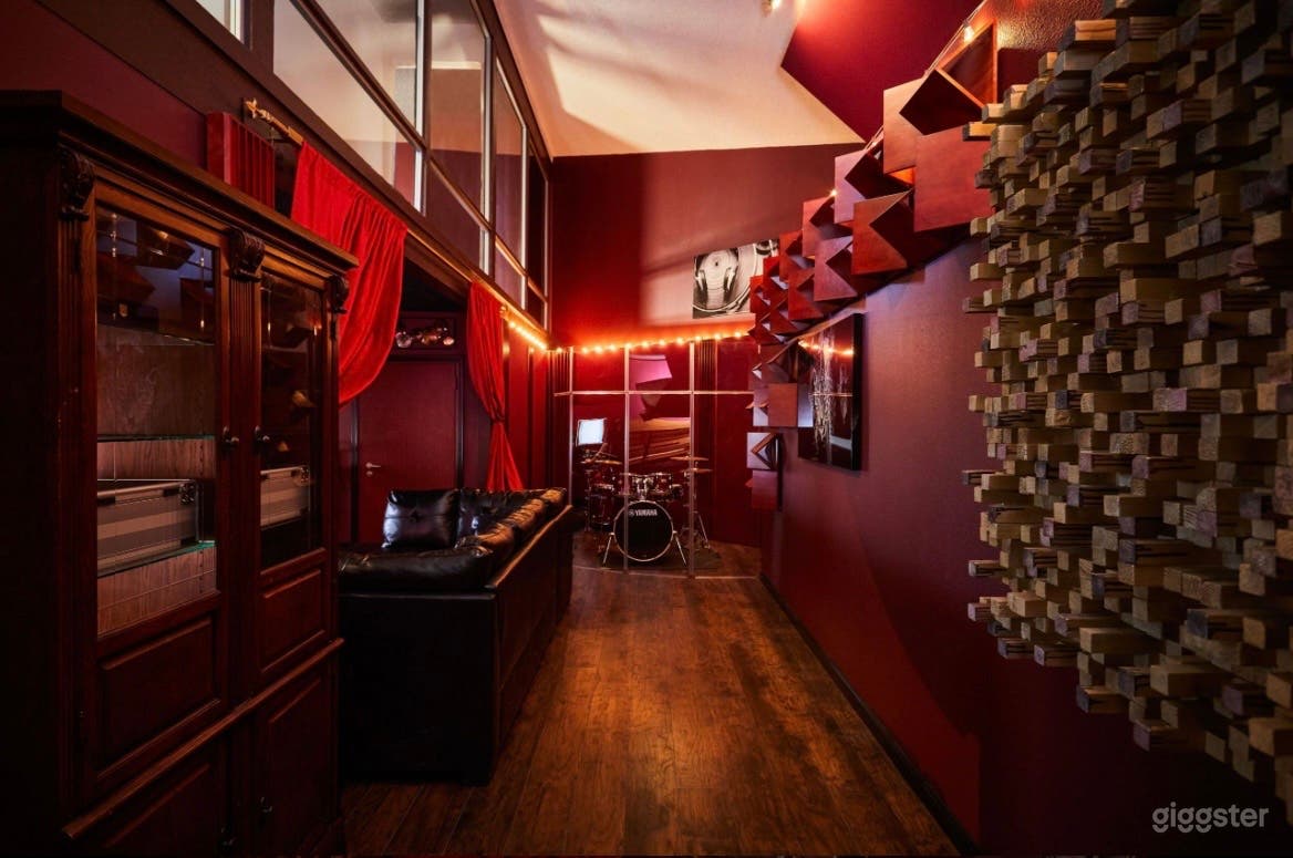 Recording Studio Music/Photo Shoot Photo 1