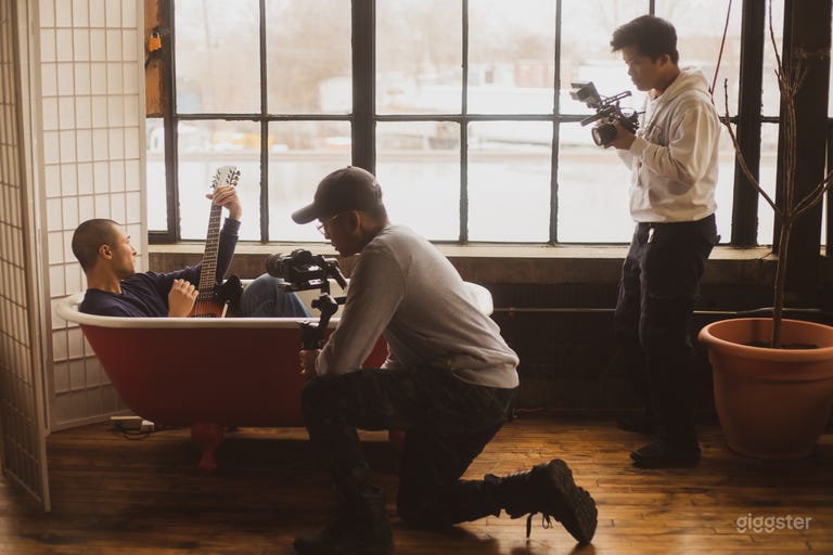  Creative &amp; Practical Props 