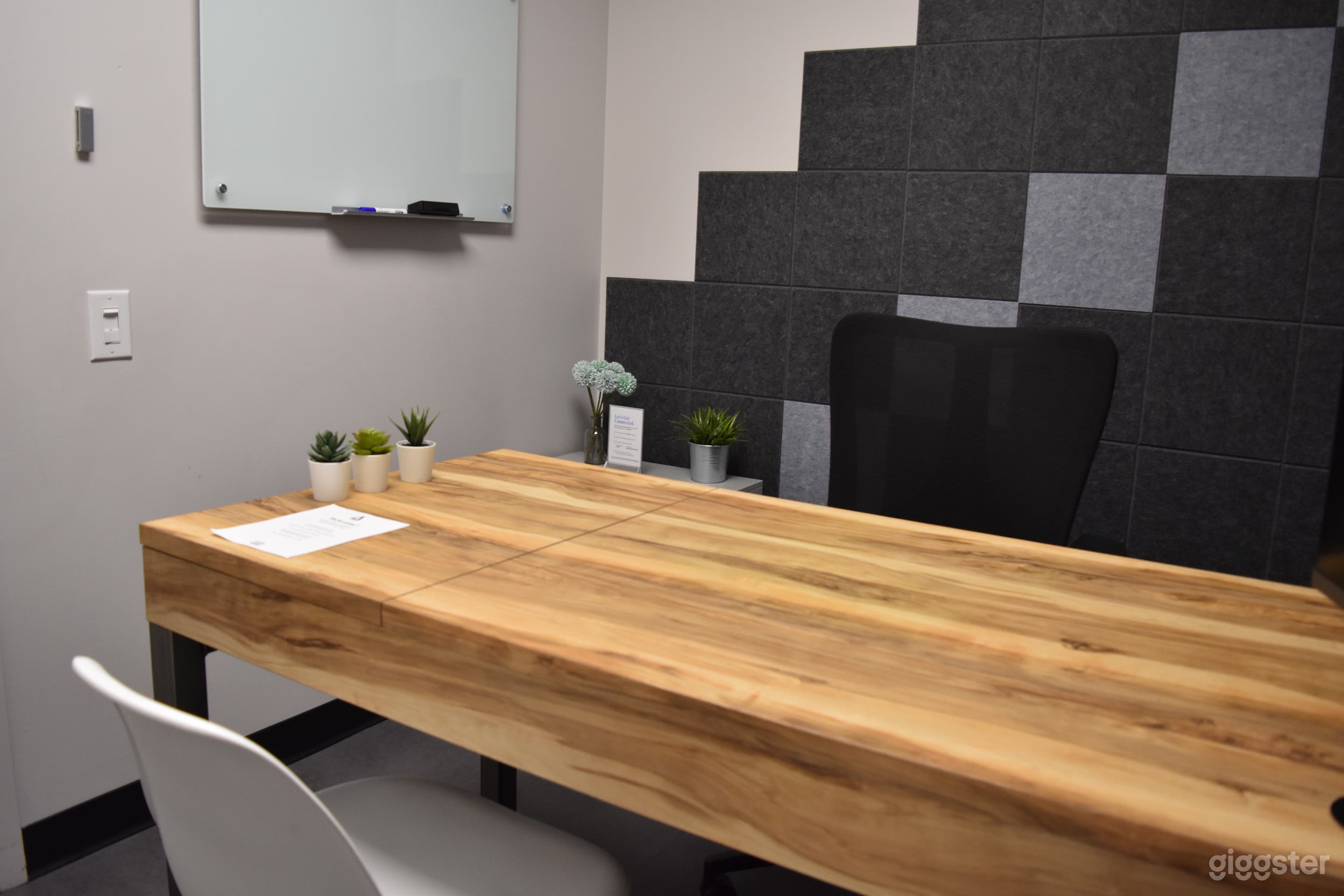 Inviting offices in Don Mills Photo 2