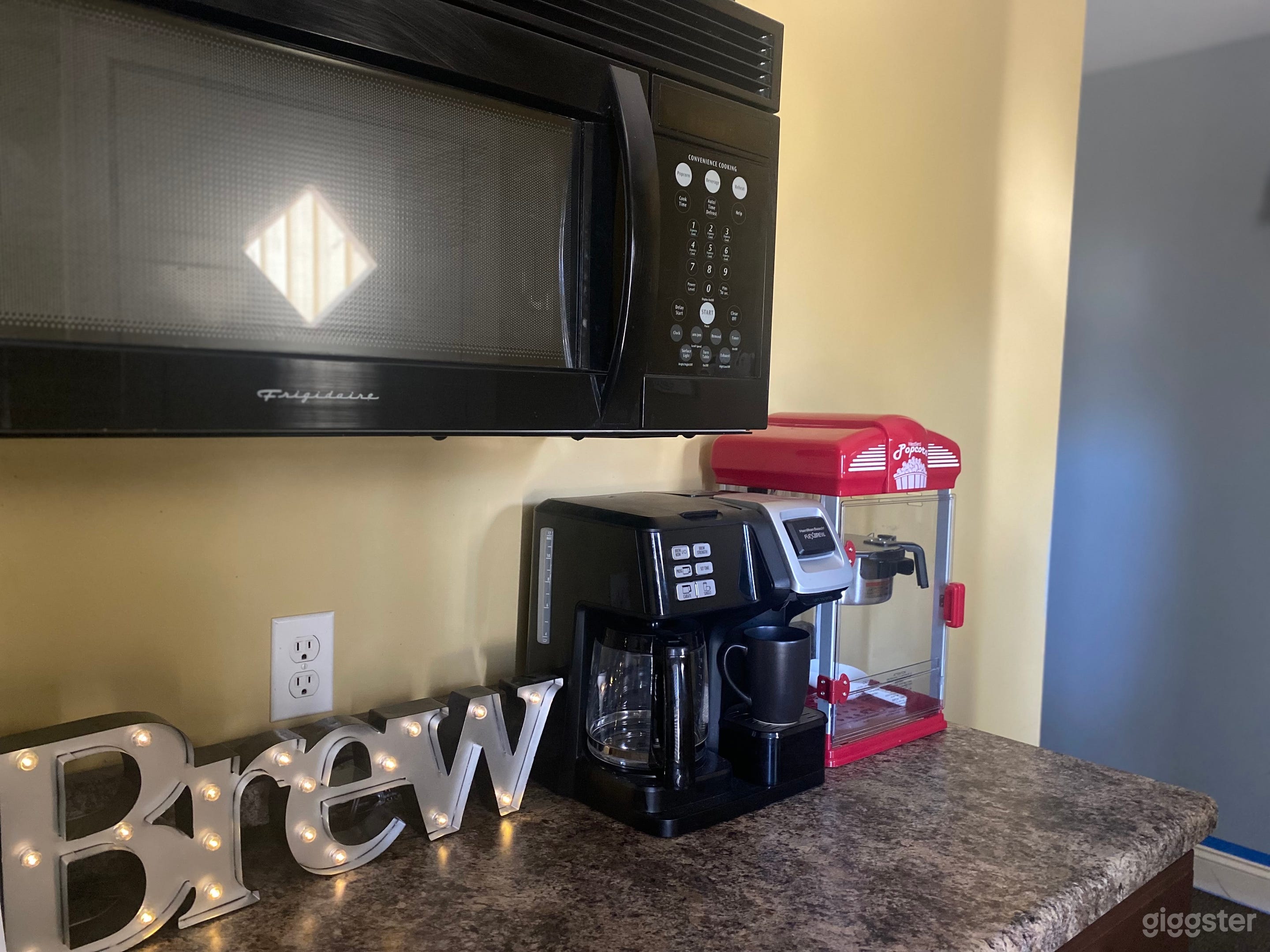 Co-working Conference Room Photo 2