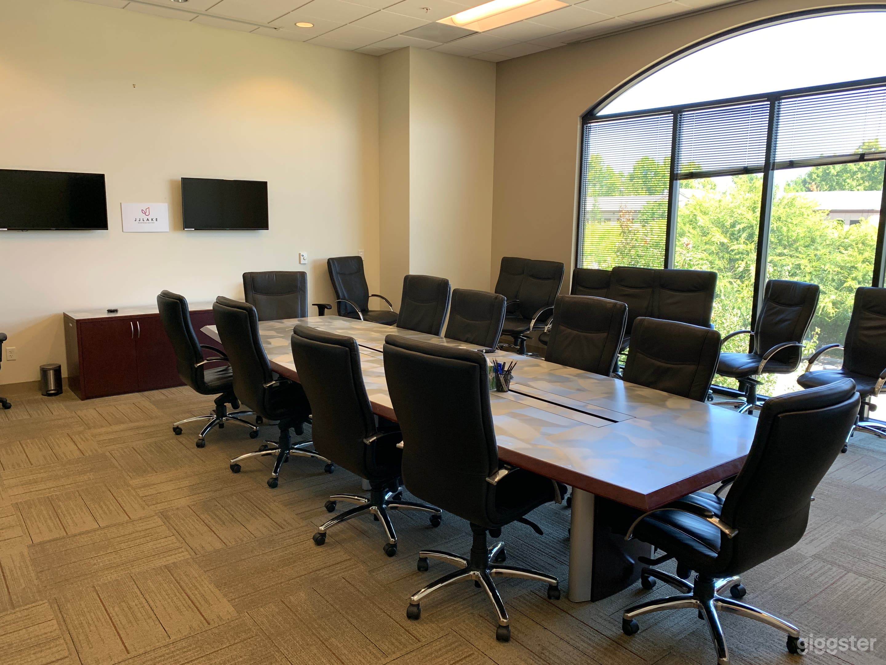 IPO Meeting Room  Photo 3