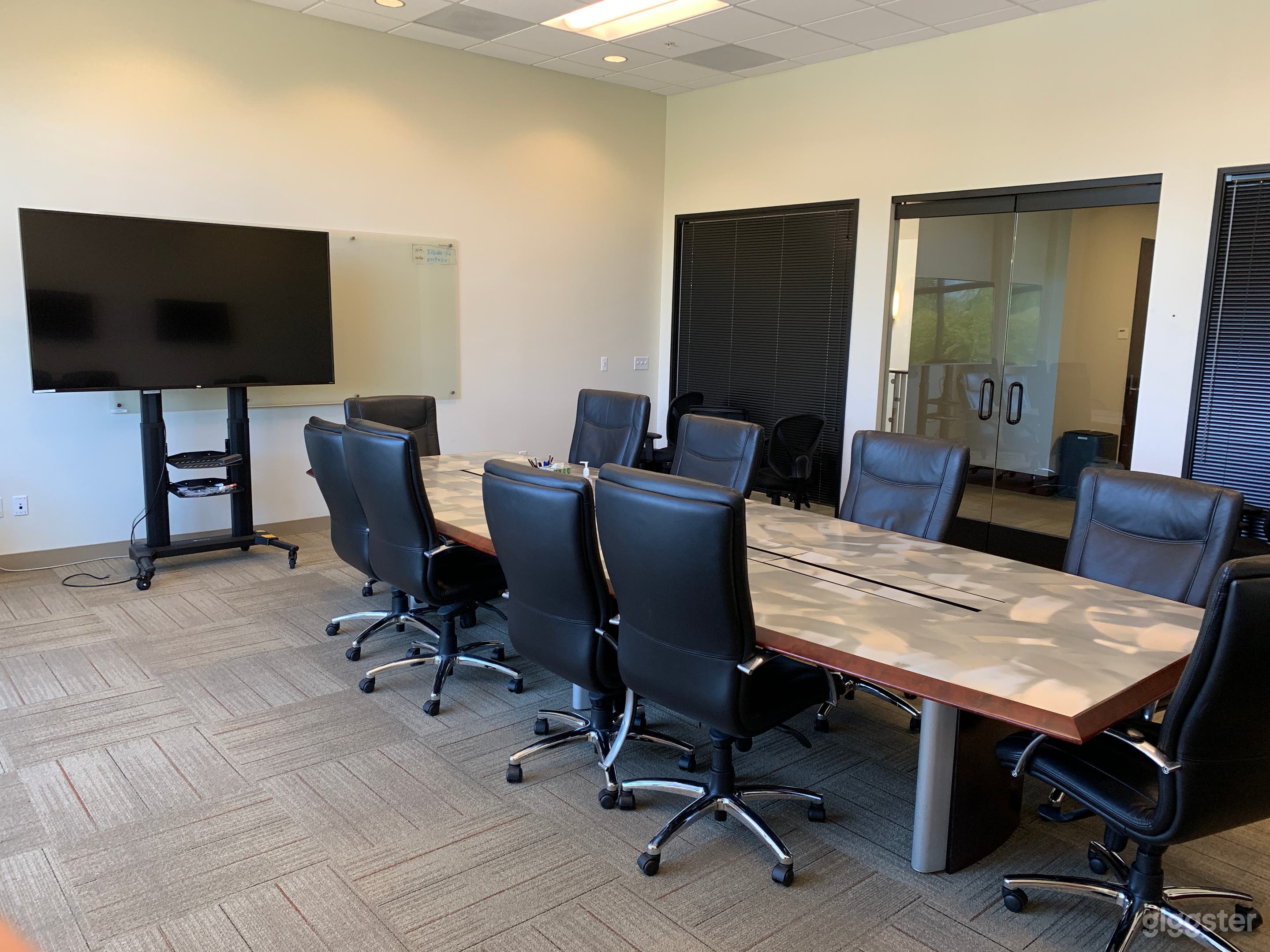 IPO Meeting Room  Photo 4