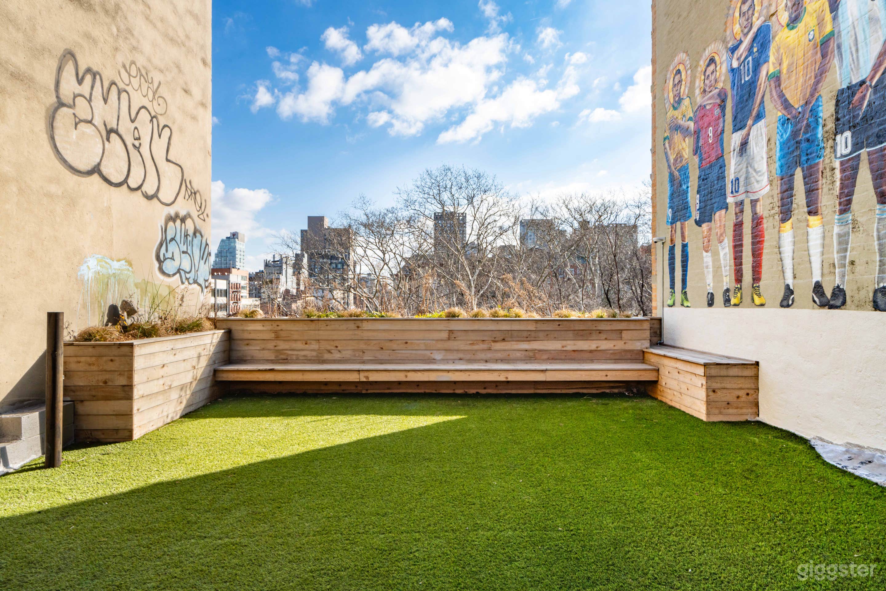 Shapira's Urban Lounge Photo 3