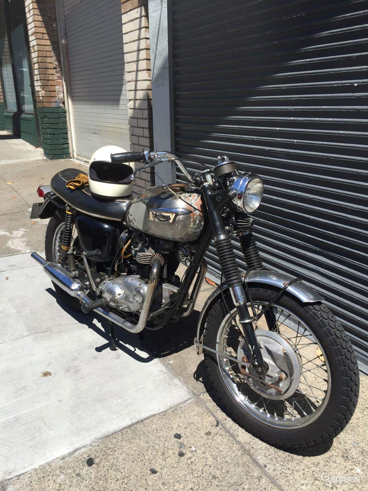 1967 Triumph Motorcycle with Endless Patina Photo 2