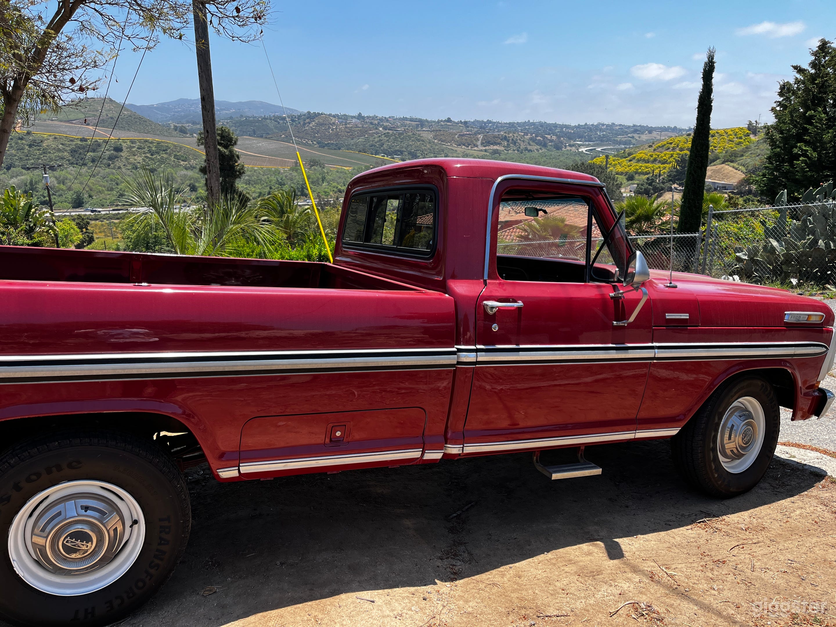 Classic Ford Truck Photo 3