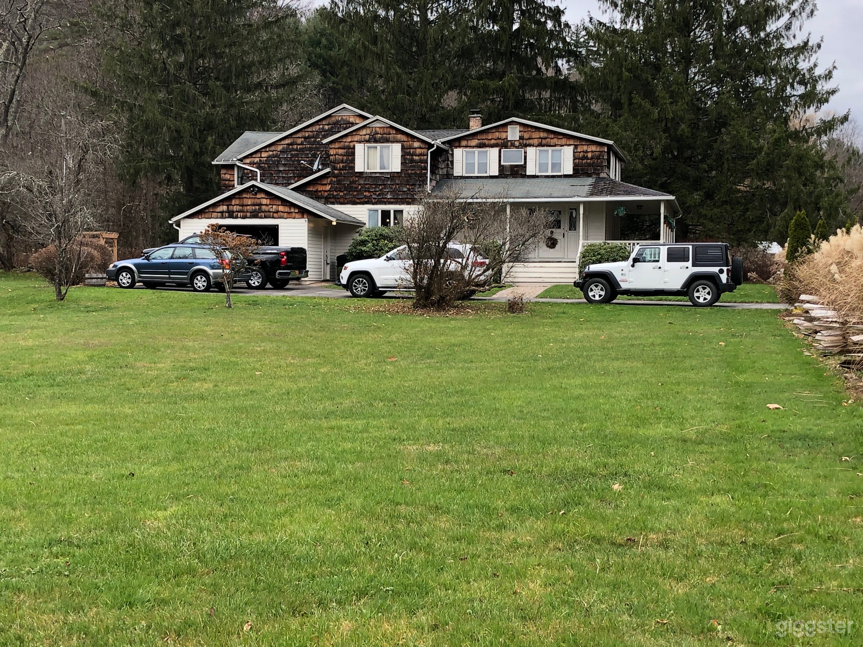Chalet in the foothills of the Catskill Mountains Photo 2