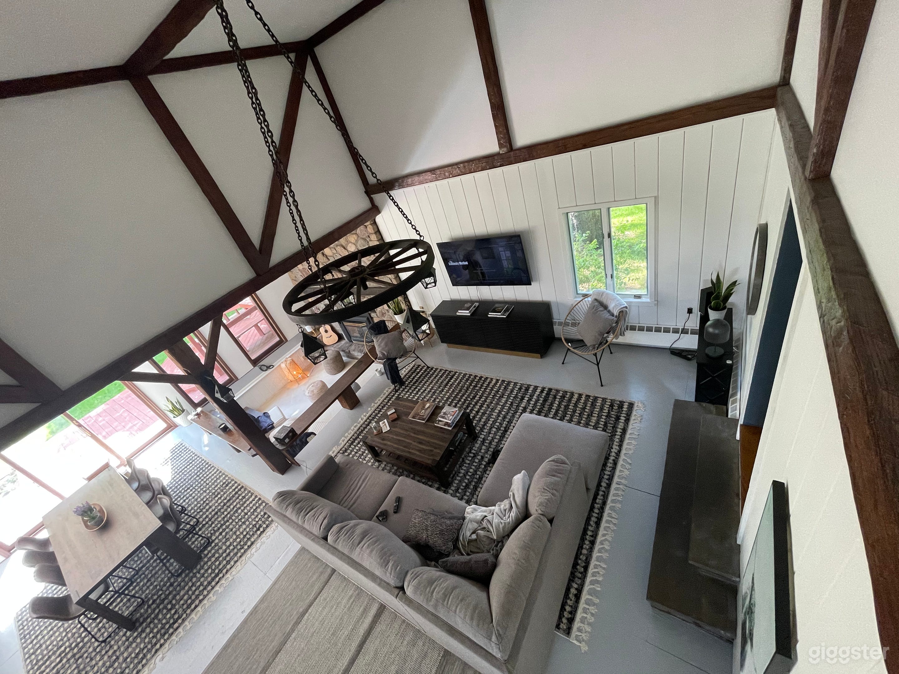 Chalet in the foothills of the Catskill Mountains Photo 1