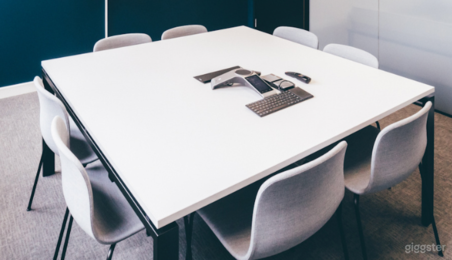 The Watson Room Good for 8 persons Photo 2