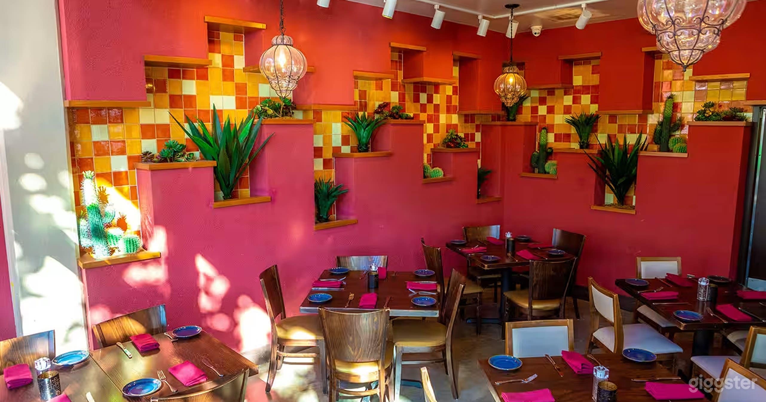 Versatile Restaurant  Photo 1