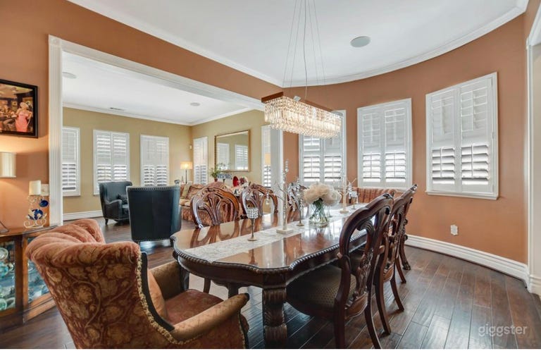  Beautiful Mediterranean Mansion - Rancho Cucamonga 