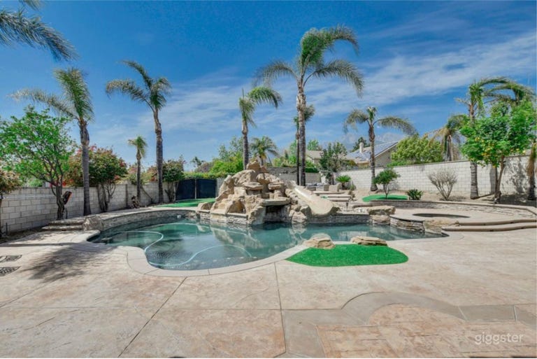  Beautiful Mediterranean Mansion - Rancho Cucamonga 