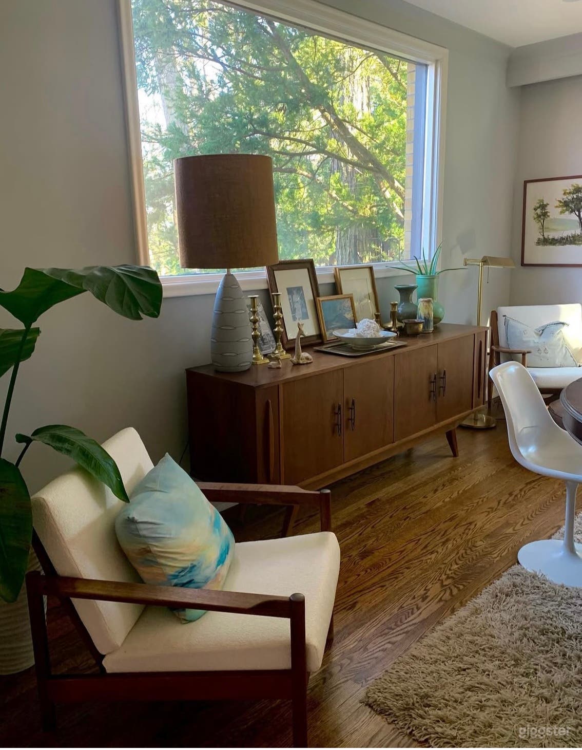 MCM Home in Beaches Toronto - original details Photo 2