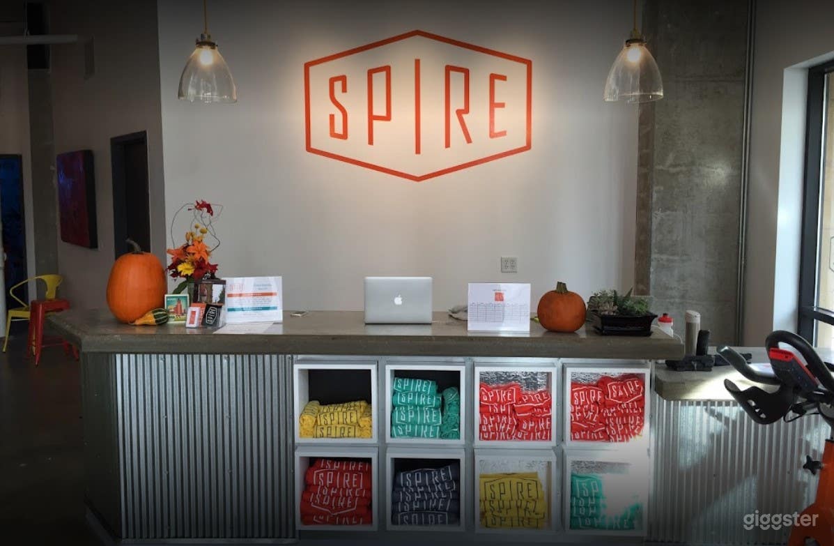 Fully Functioning Gym in Milwaukee (Full Buyout) Photo 3