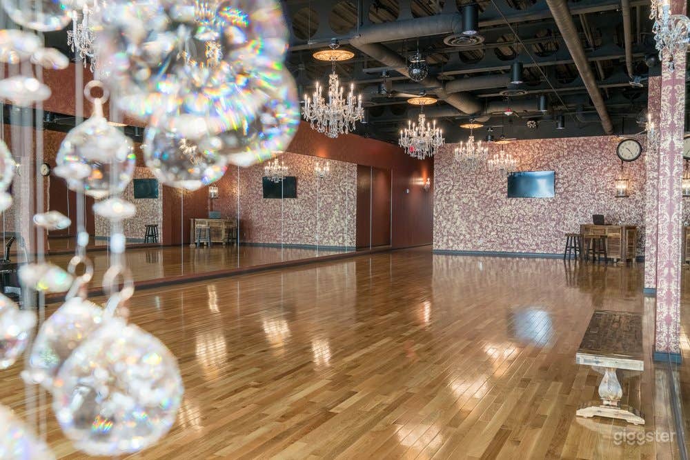 Beautiful and Classy Dance Studio in Summerlin Vegas Photo 2