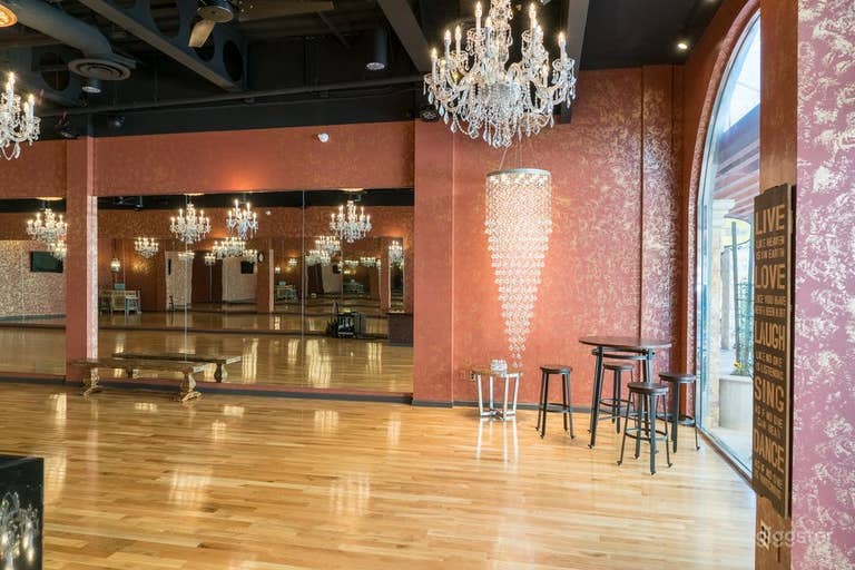  Beautiful and Classy Dance Studio in Summerlin Vegas 